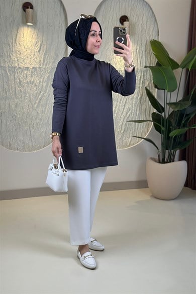 Tesettür Tunik ModelleriOysho Önü Armalı Basic Kadın Tunik Gri KADO 9218