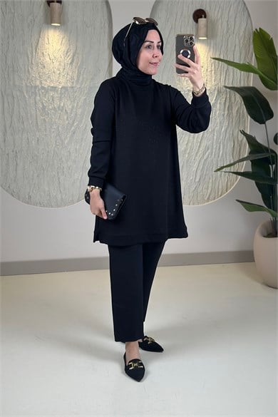 Tesettür Tunik ModelleriOysho Önü Serpme Taş Detaylı Kadın Tunik Siyah KADO 268496