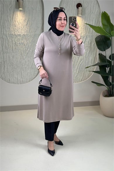 Tesettür Tunik ModelleriPike Kumaş Önü Biye Düğmeli Kadın Tunik Açık Vizon KADO 268262