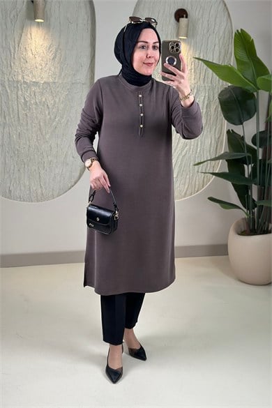 Tesettür Tunik ModelleriPike Kumaş Önü Biye Düğmeli Kadın Tunik Kahverengi KADO 268262