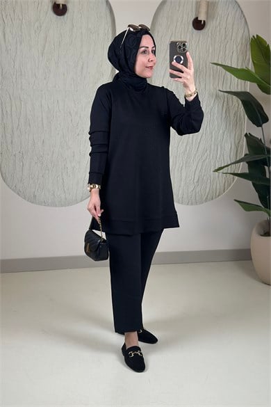 Tesettür Tunik ModelleriReglan Kol Önü Serpme Taş Detaylı Kadın Tunik Siyah KADO 268190