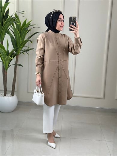 Tesettür Tunik ModelleriTensel Önü Düğmeli Biye Detaylı Kadın Tunik Bej MGZN 4325
