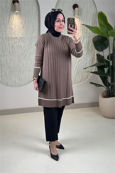 Tesettür Tunik ModelleriTriko Renk Garnili Kendinden Çizgili Kadın Tunik Vizon KADO 2726072