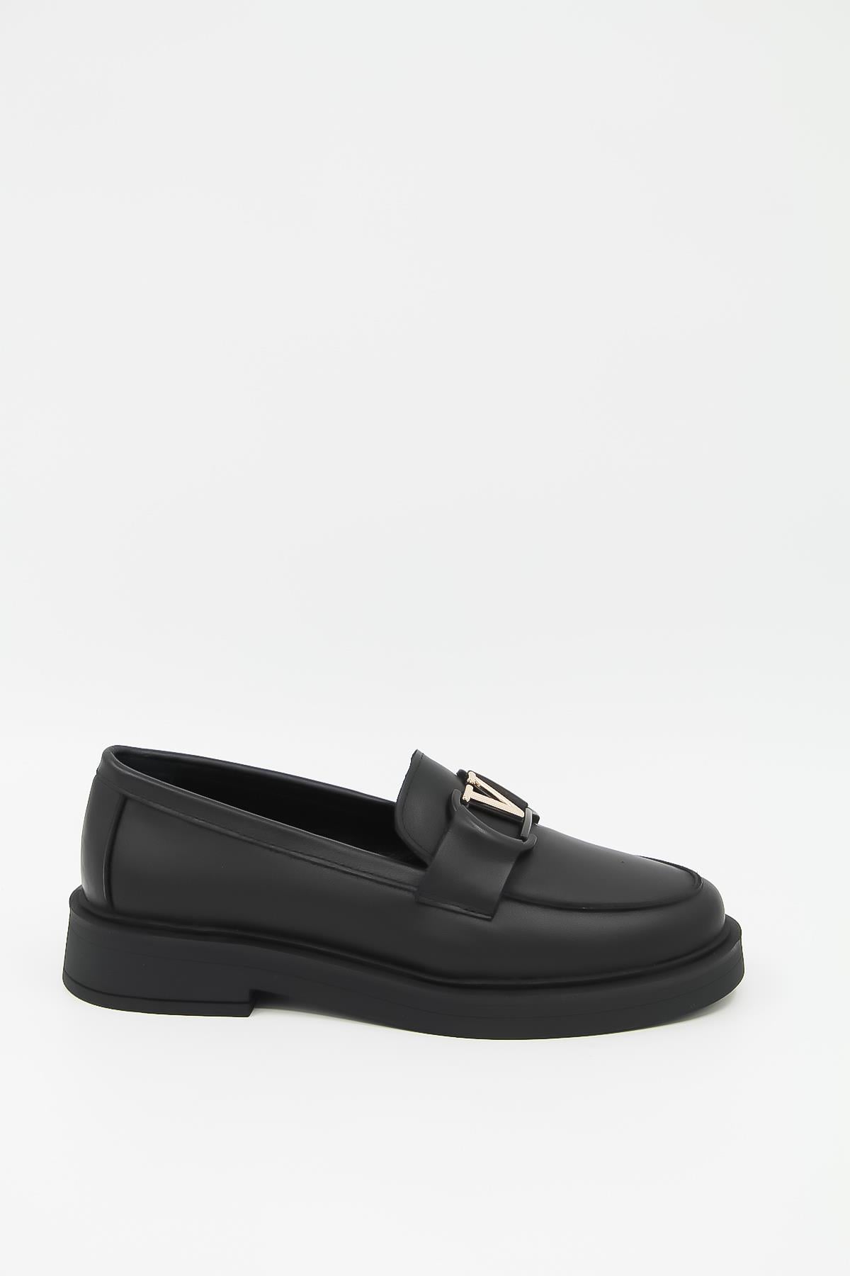 X-Trend V Tokalı Deri Kadın Babet - SİYAH