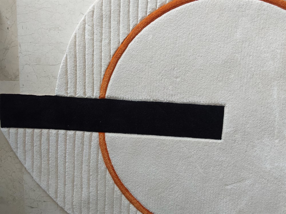 ÖZEL TASARIM HALI DAİRE