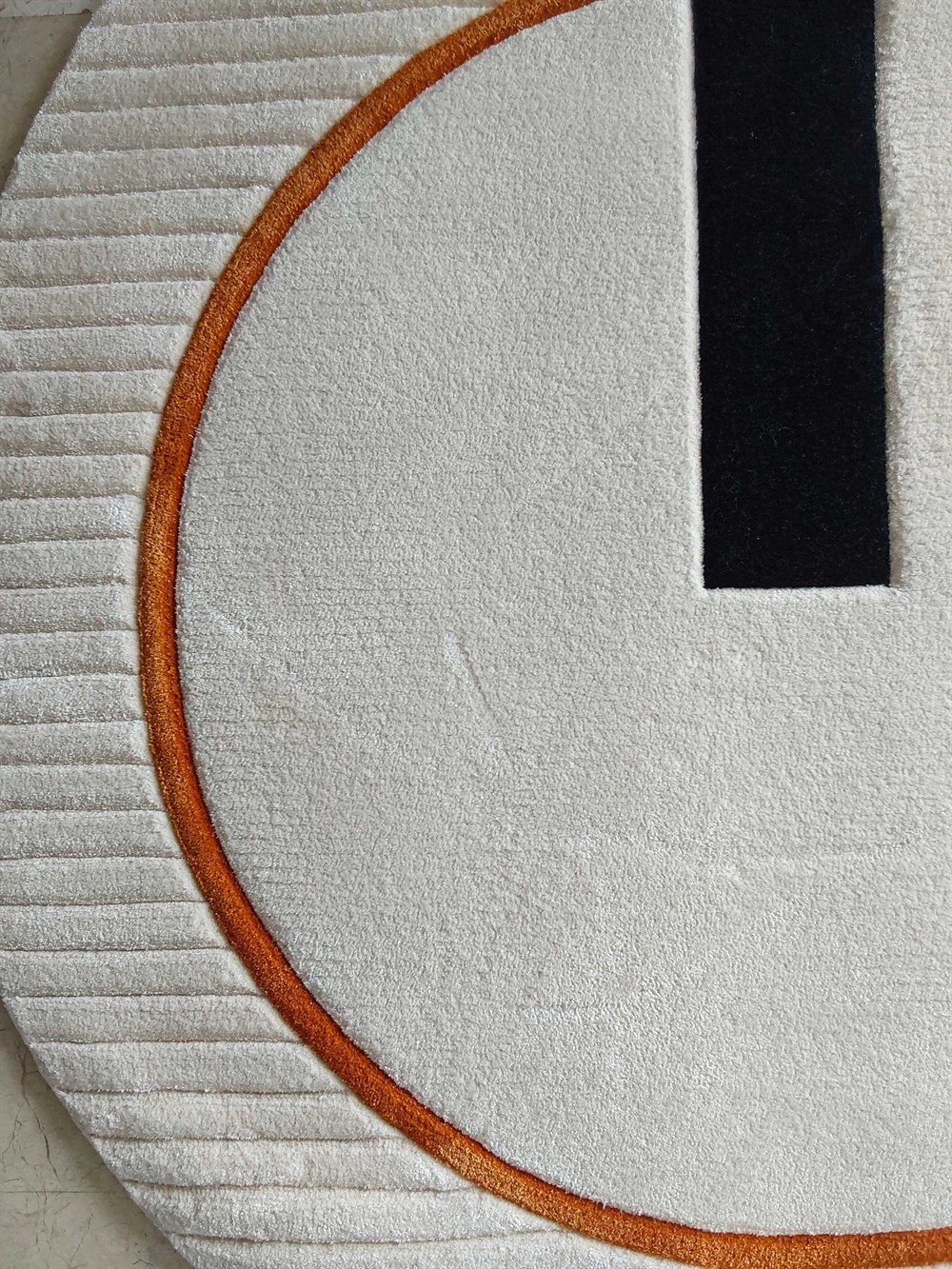 ÖZEL TASARIM HALI DAİRE