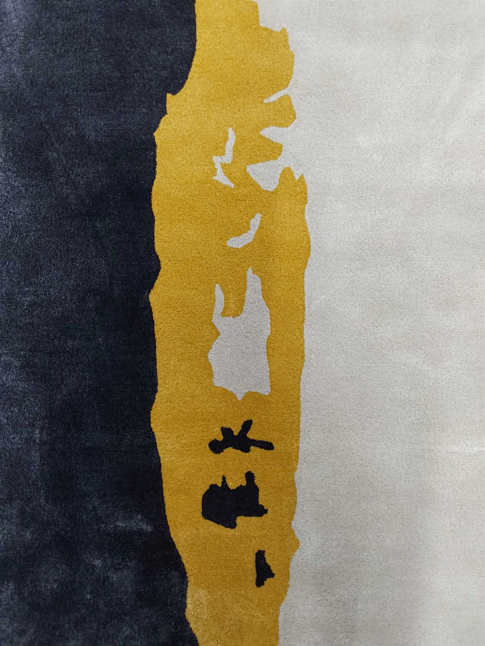 ÖZEL TASARIM HALI SARILI