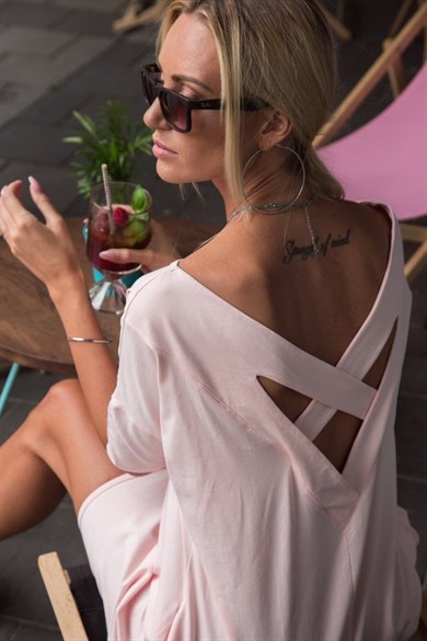 Arkası Çapraz Detaylı Mini Elbise