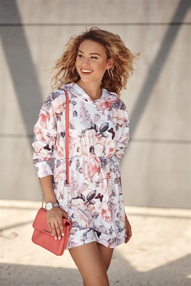 Çiçek Desenli Kapüşonlu Yarasa Tunik