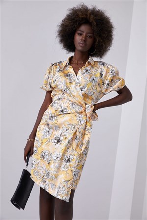 Çiçek Desenli Kruvaze Mini Elbise