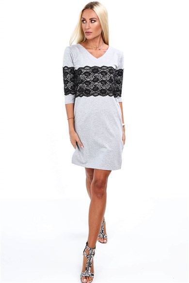 Dantel Detaylı V Yaka Yırtmaçlı Mini Elbise