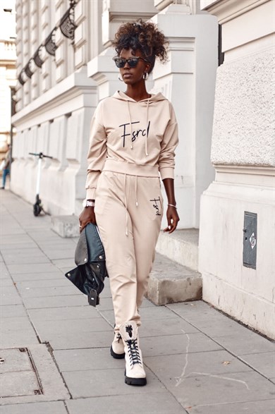 Kapüşonlu Kadın İkili Takım