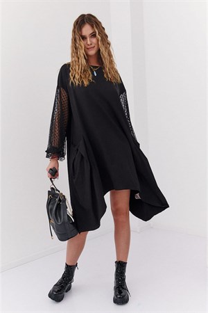 Transparan Kol Detay Puantiyeli Asimetrik Kesim Oversize Midi Elbise