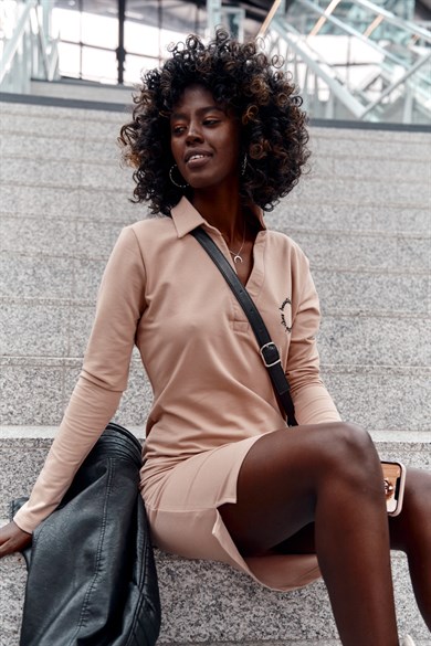 Yakalı Şık Dekolte Basic Mini Elbise