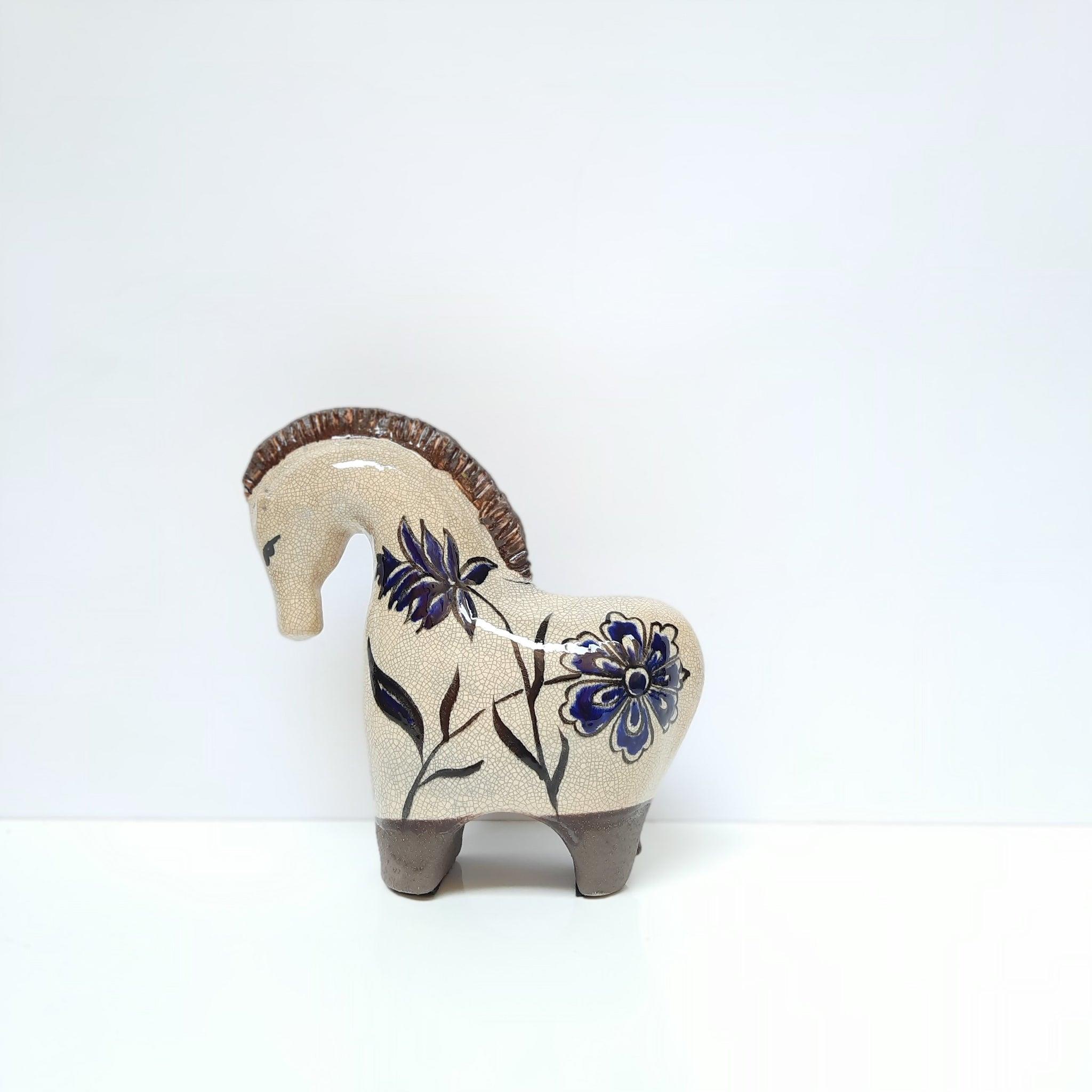 Handmade Dekoratif At Desenli (S)