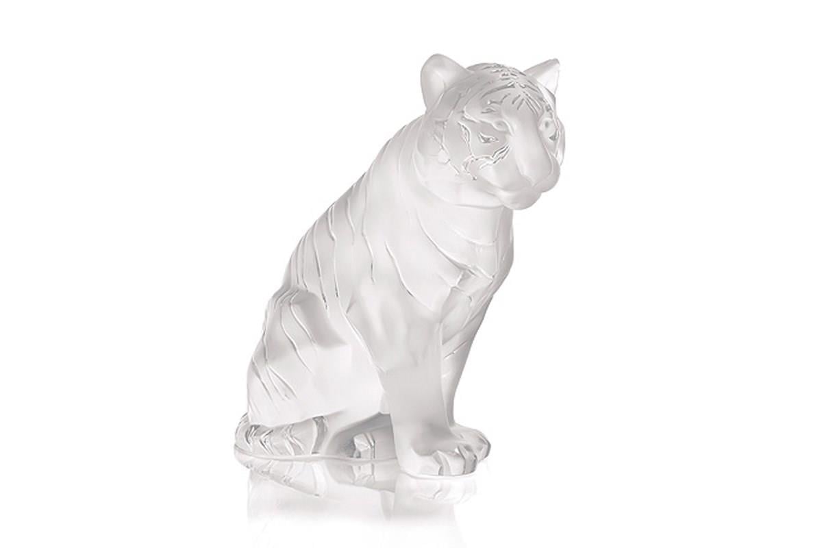 Tigre Assis Kristal Kaplan Heykeli