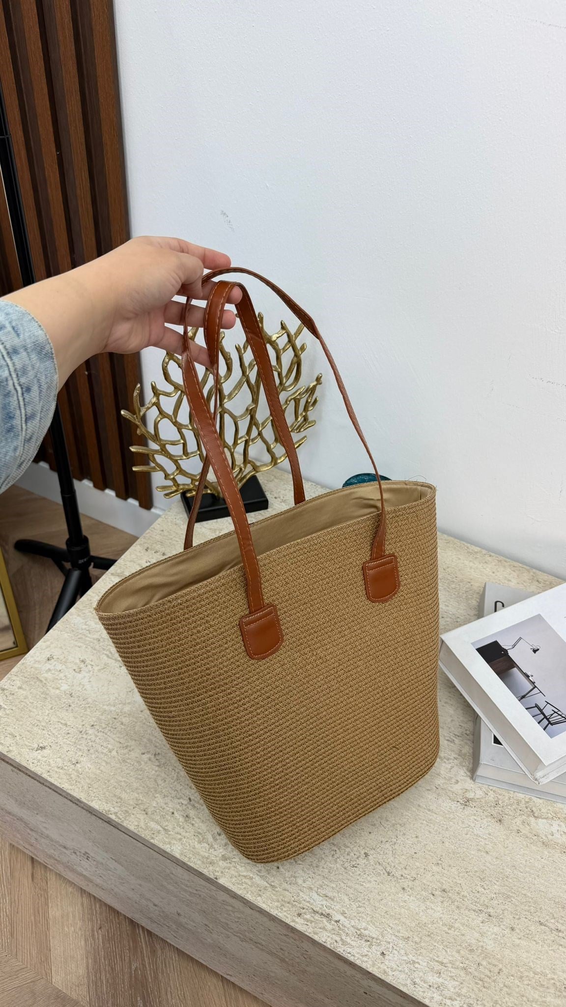 MEYSA HASIR ÇANTA Klasik Siyah Deri Kulplu Hasır Çanta Camel - CNT2005