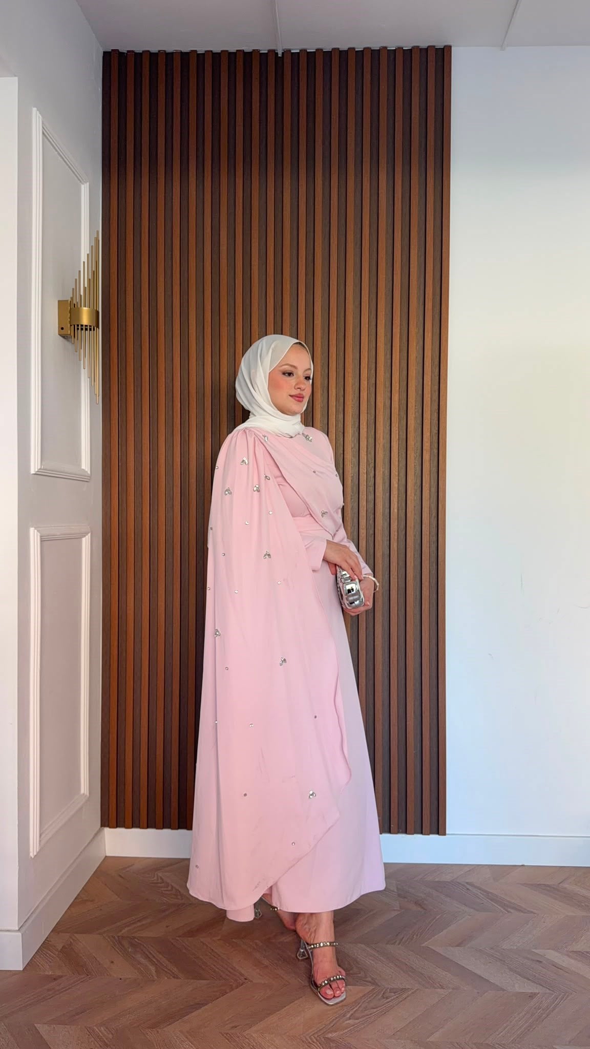 MEYSADESIGN ELBİSELER Omuzdan Pelerinli Taşlı Abiye Pembe