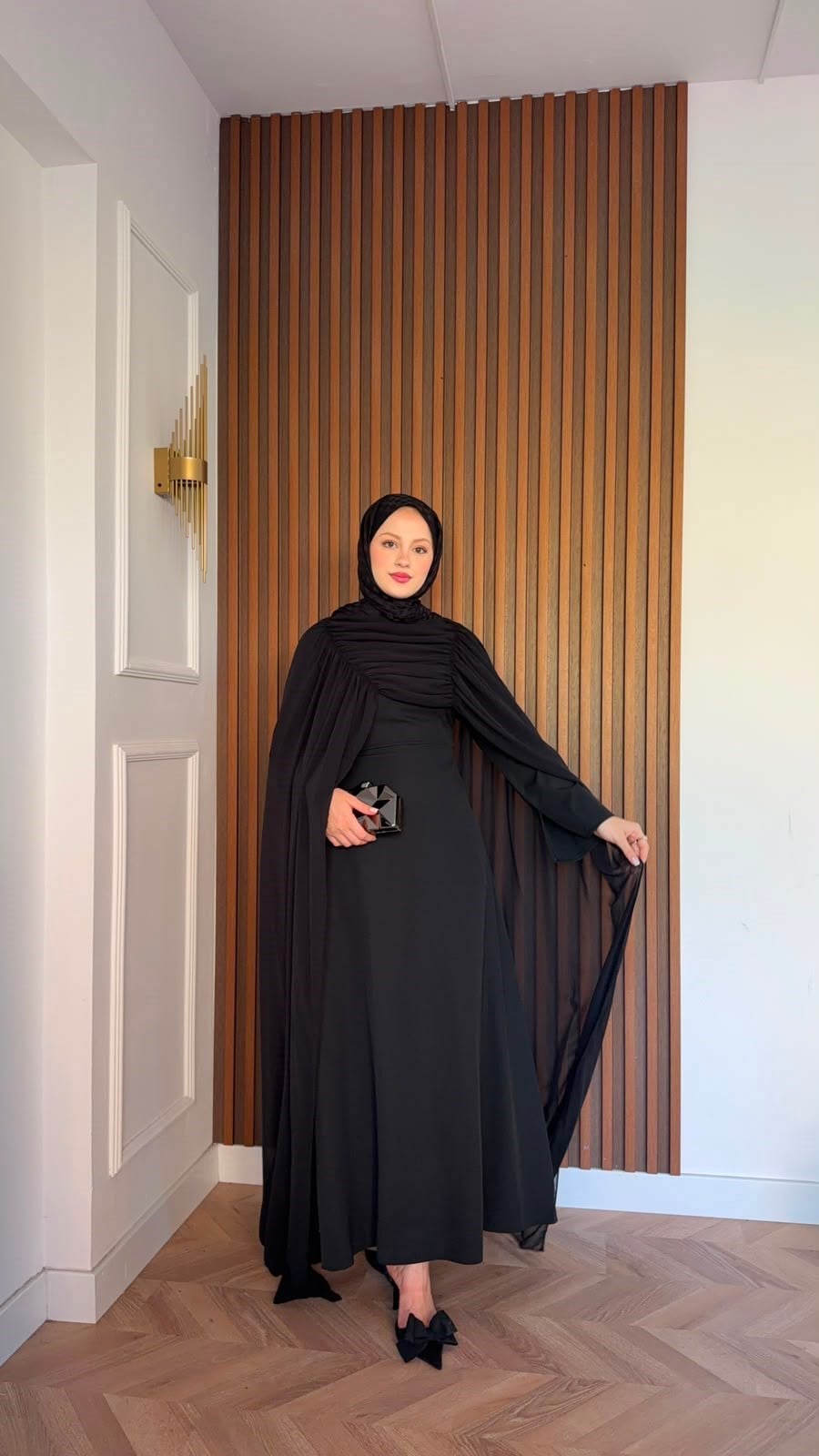 MEYSADESIGN ELBİSELER Önü Şifon Pelerin Takmalı Abiye Siyah
