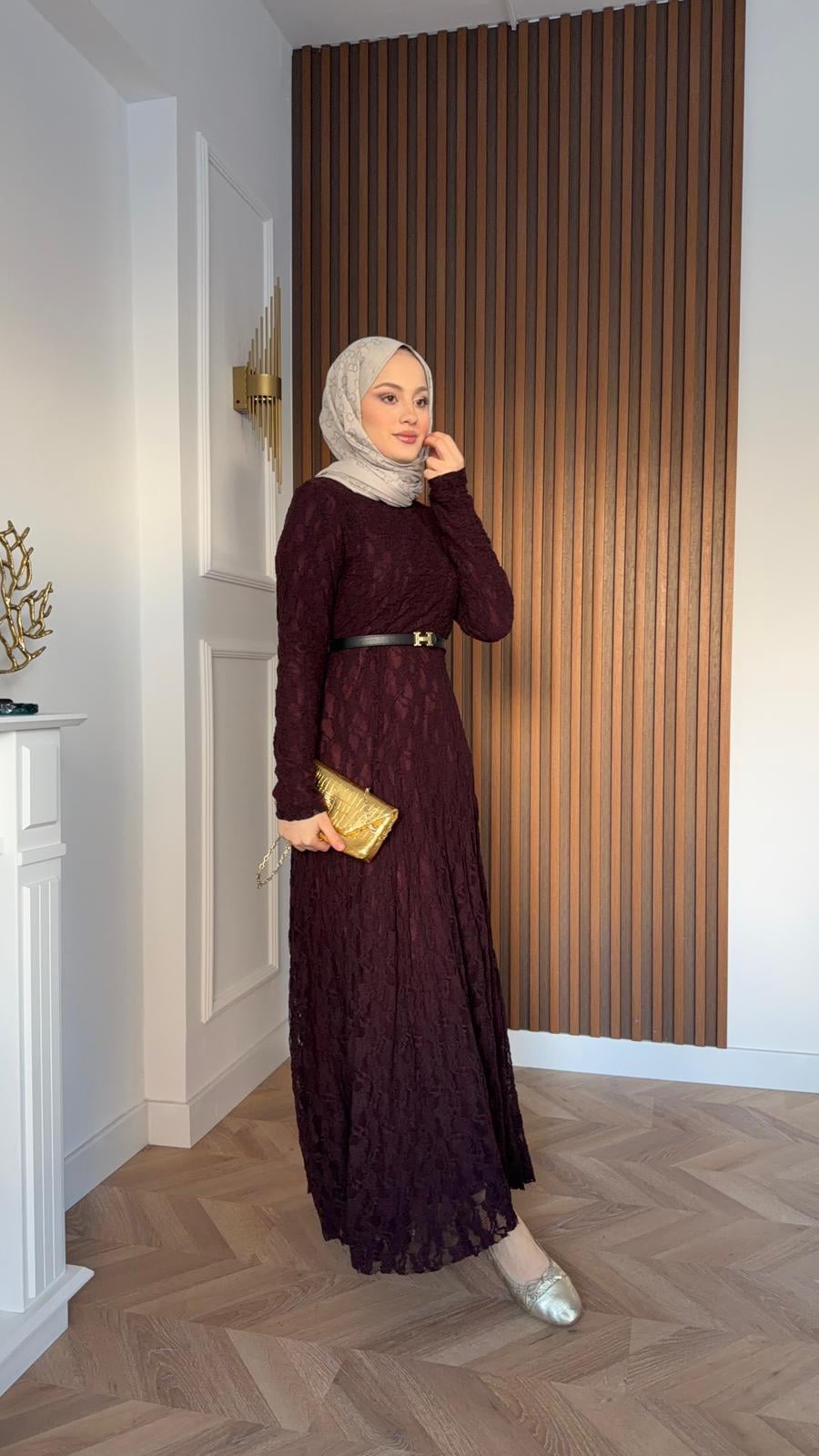 Paris Belted Dantel Dress Burgundy