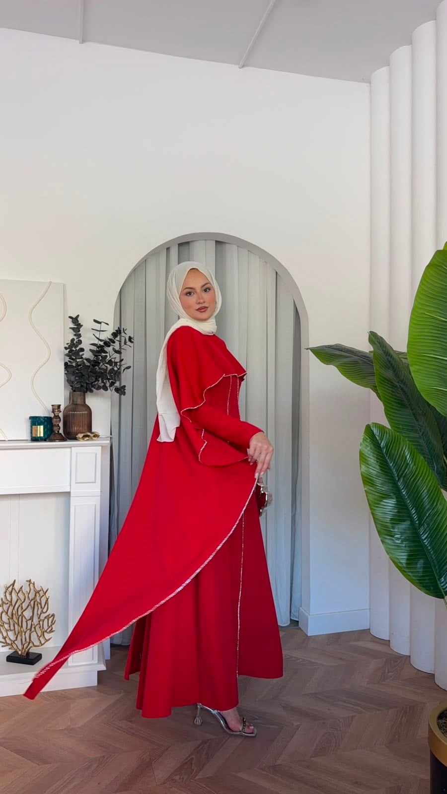 MEYSADESIGN ELBİSELER Pelerinli Taşlı Abiye Kırmızı