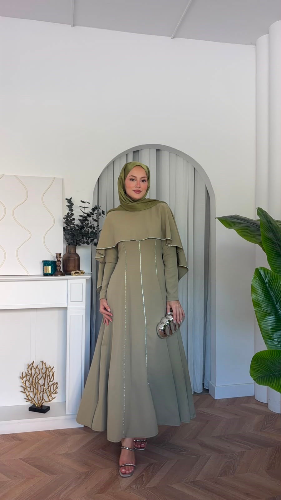 MEYSADESIGN ELBİSELER Pelerinli Taşlı Abiye Haki
