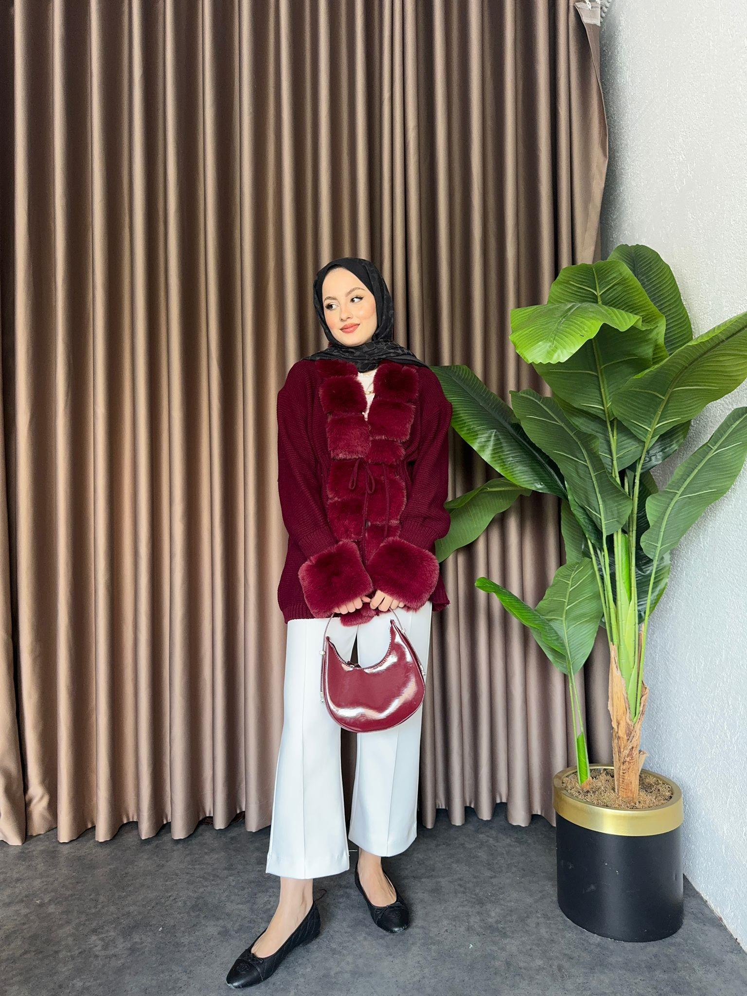 Monro Fur Detail Cardigan Burgundy