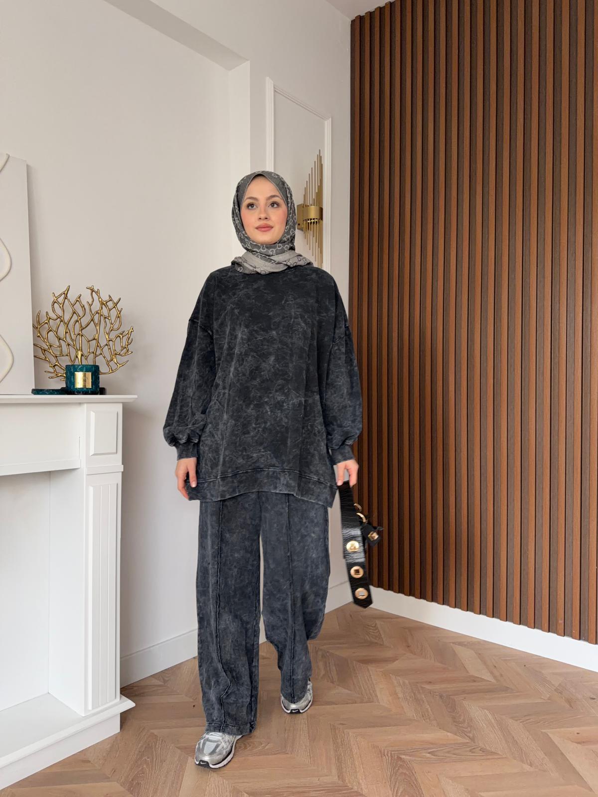 Batik Patterned Sport 2-Piece Set Black