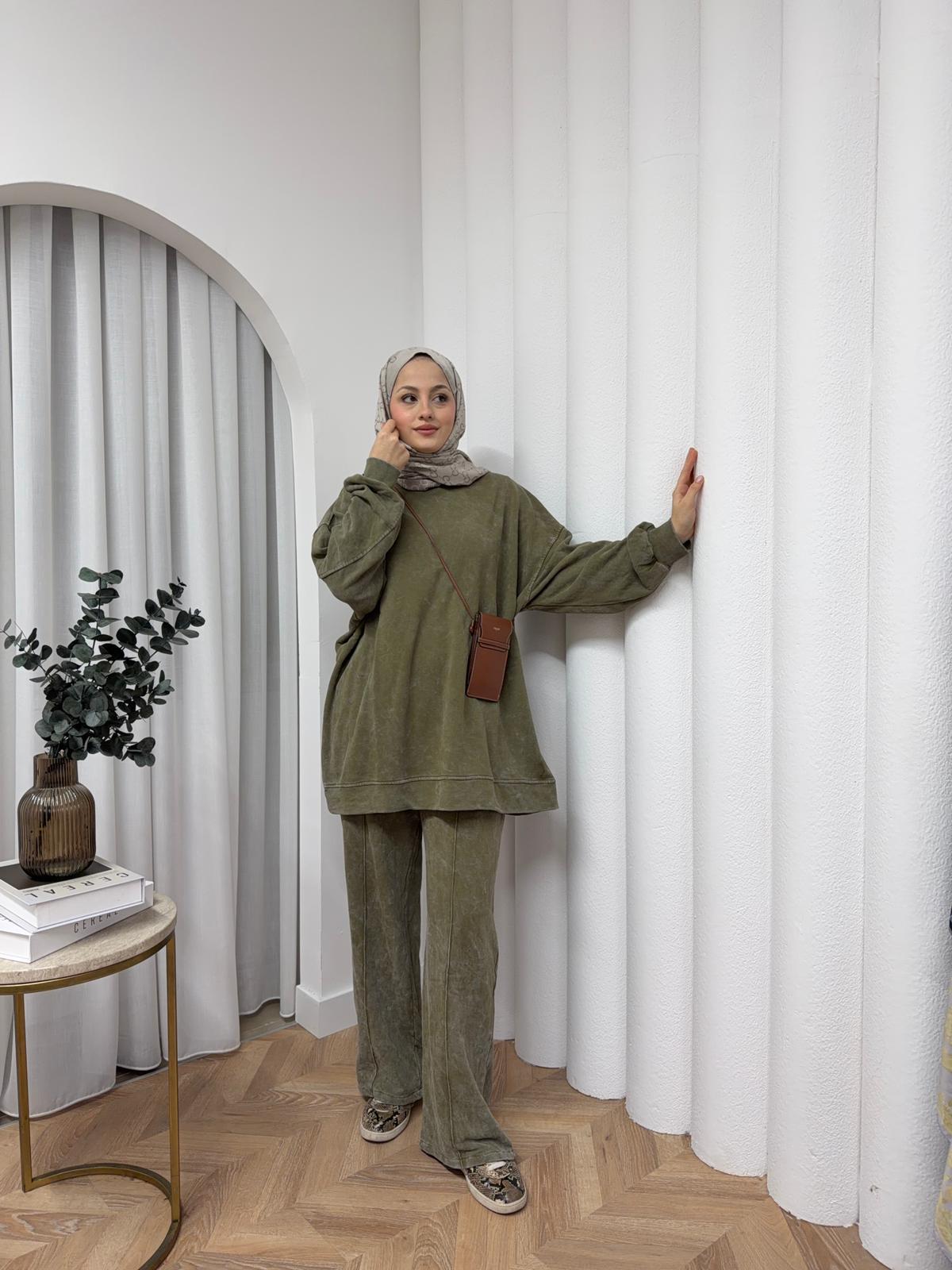 Batik Patterned Sport 2-Piece Set Khaki