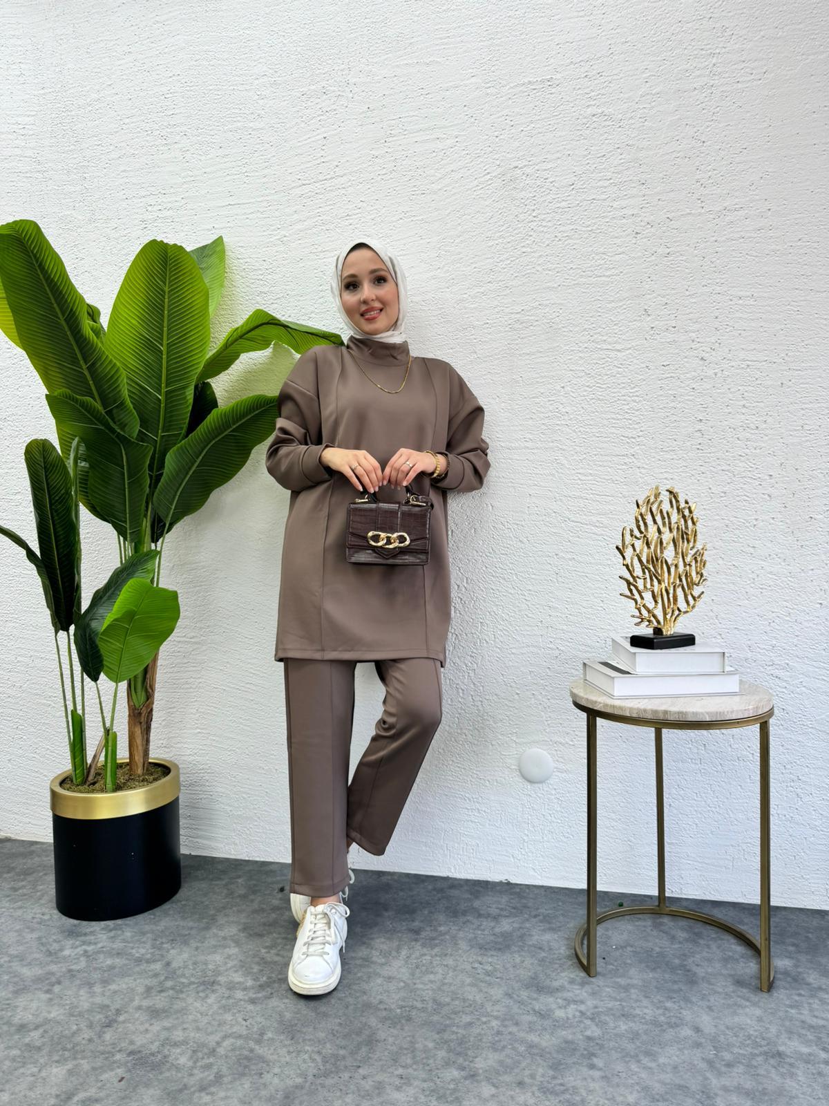 Stitched Scuba 2-Piece Set Brown