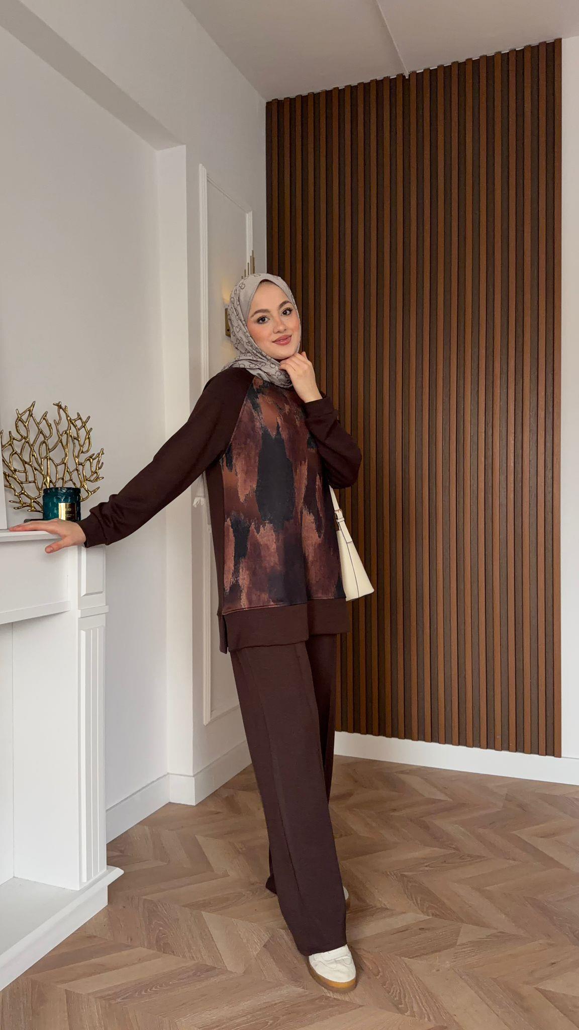 Efil Printed 2-Piece Set Brown