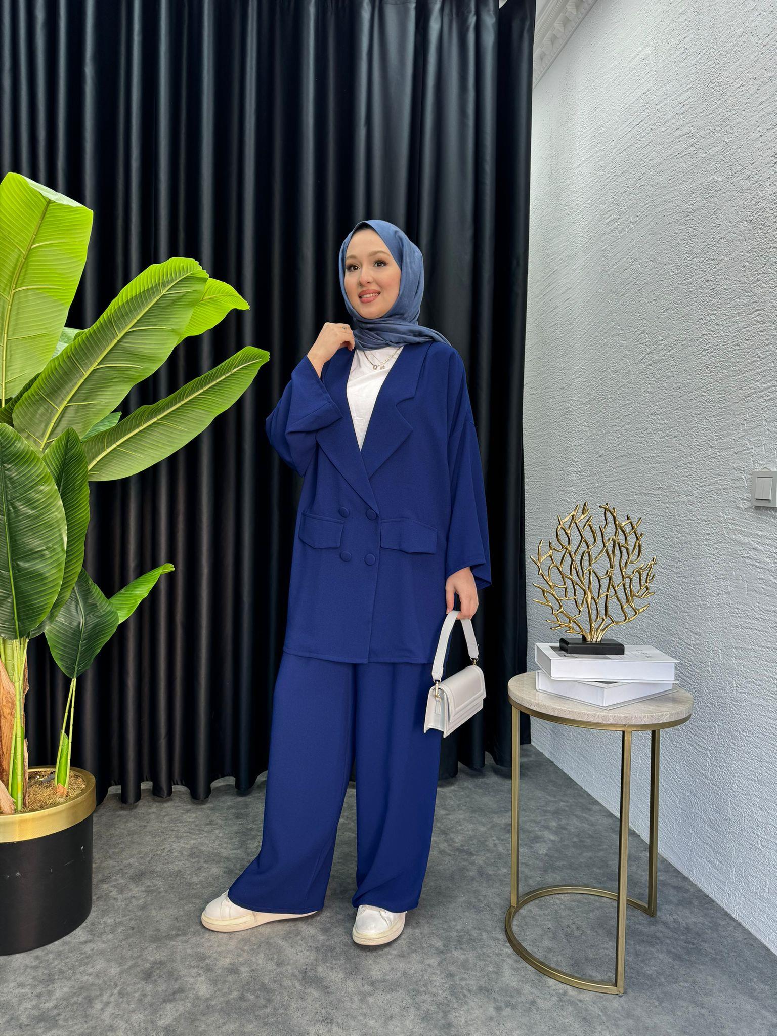 Kruvaze Crepe 2-Piece Set Navy