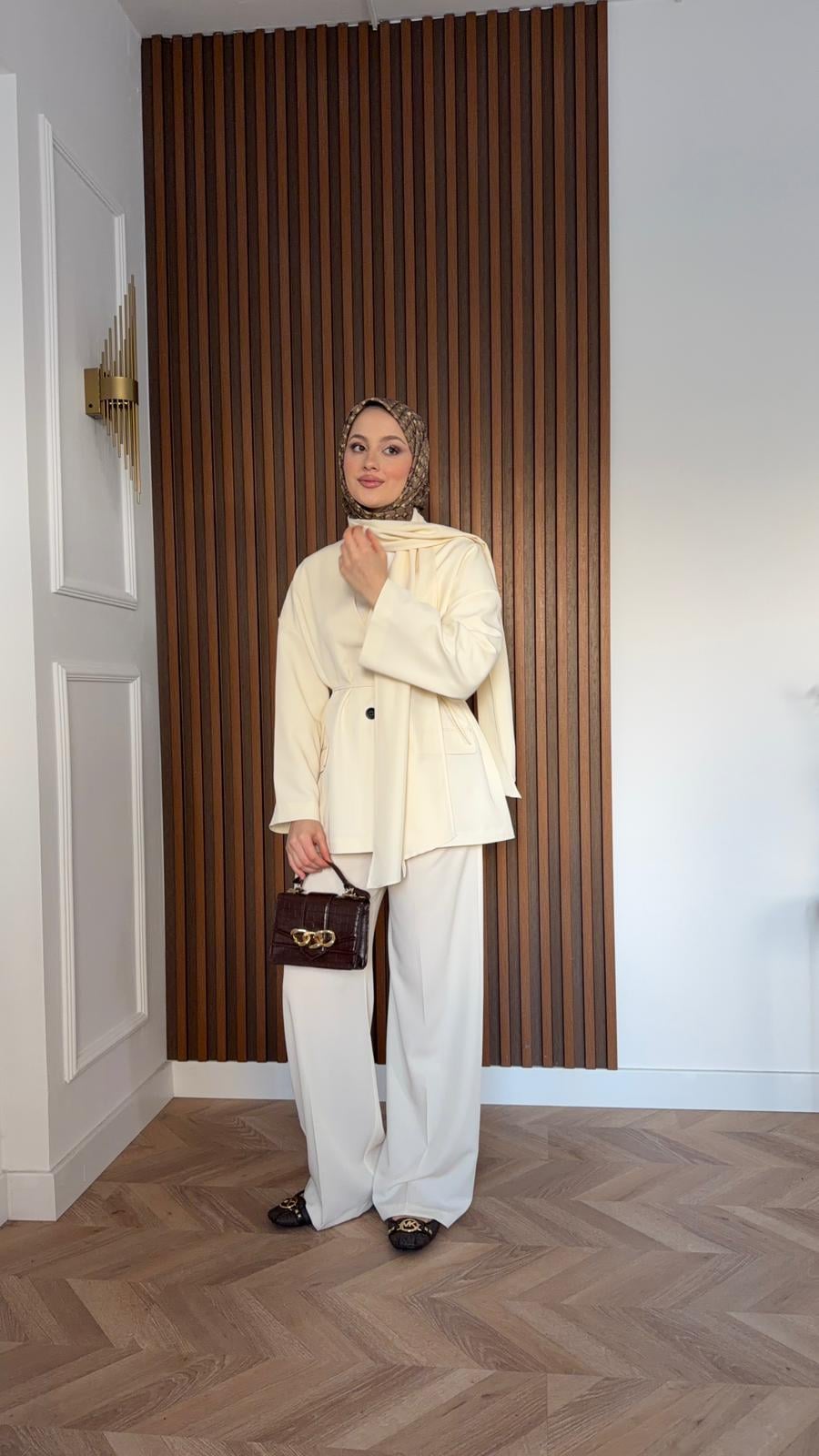 Laura Foulard Jacket 2-Piece Set Ecru