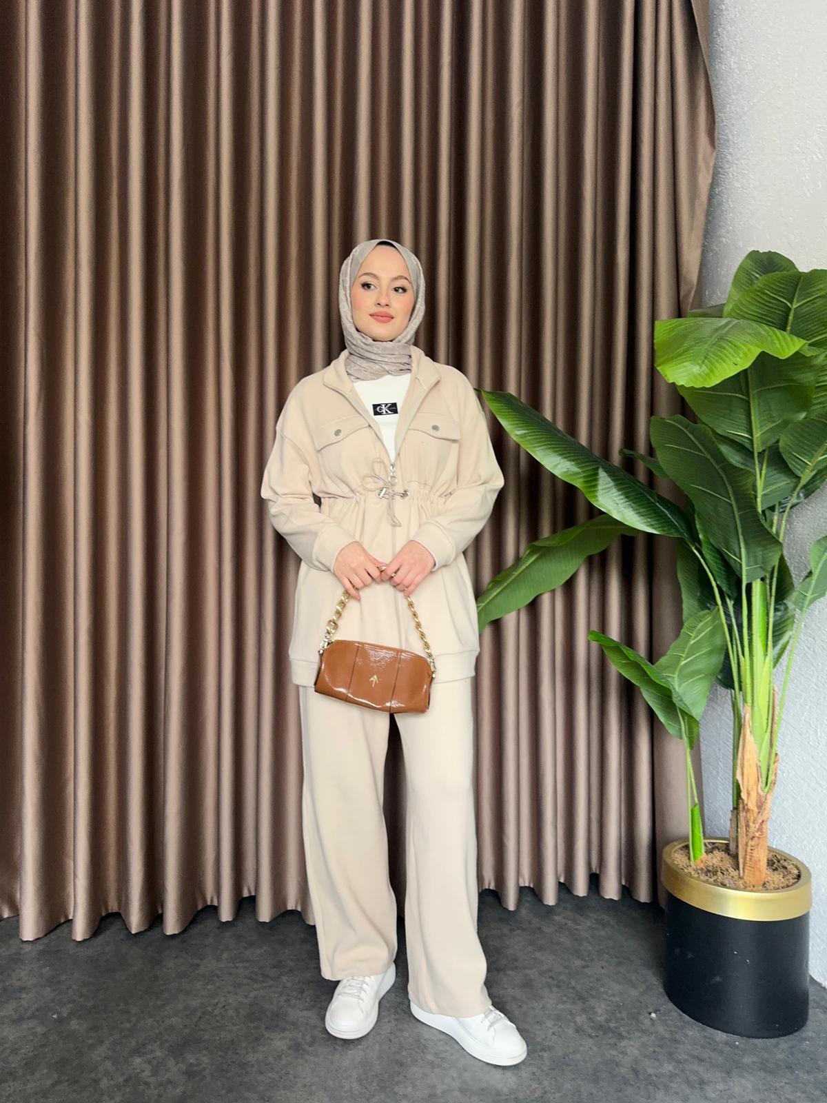 Thessaloniki Knitting Zippered Set Beige