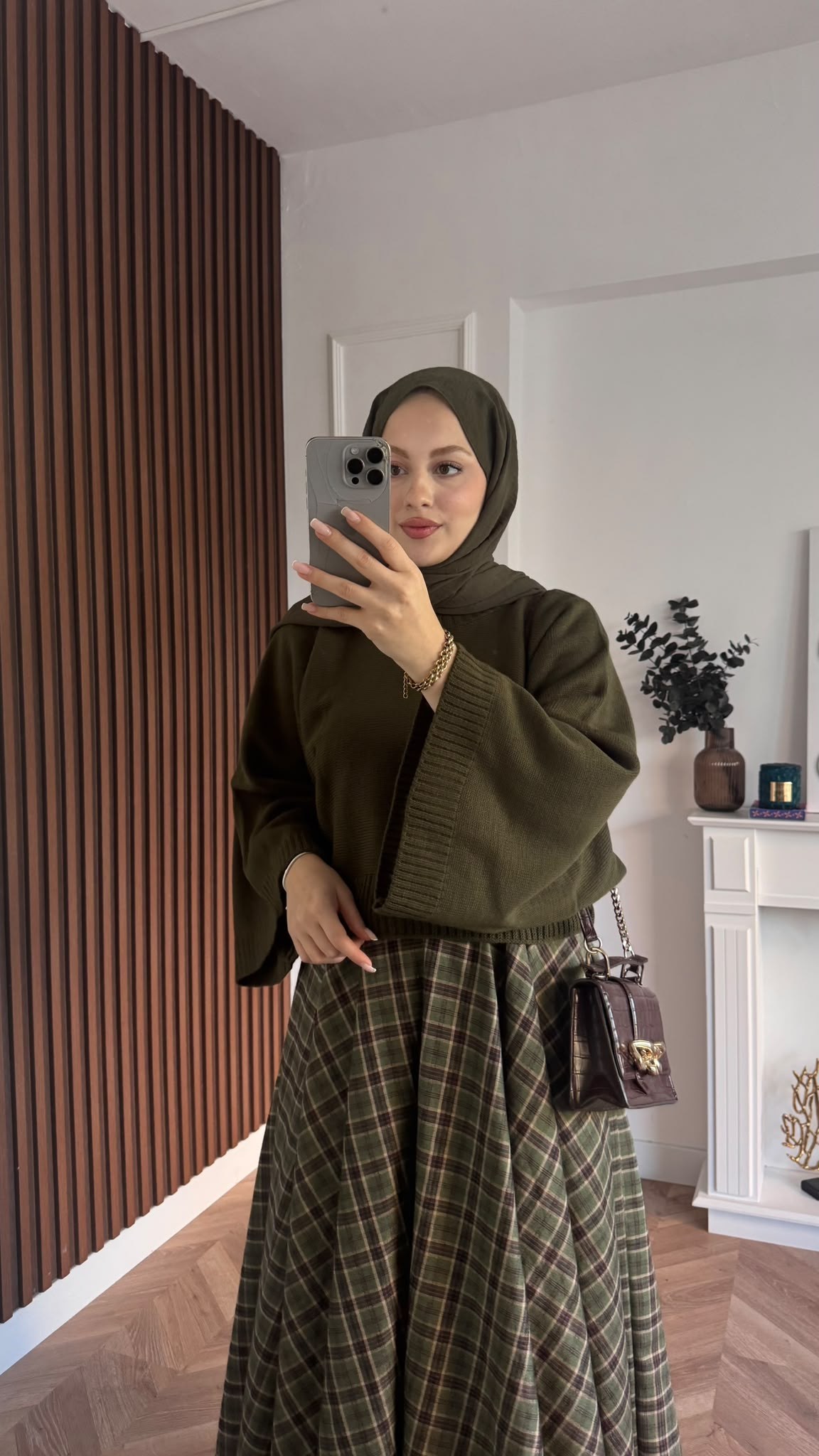 MEYSADESIGN TESETTÜR TRİKO Crop Etek Üstü Kazak Haki