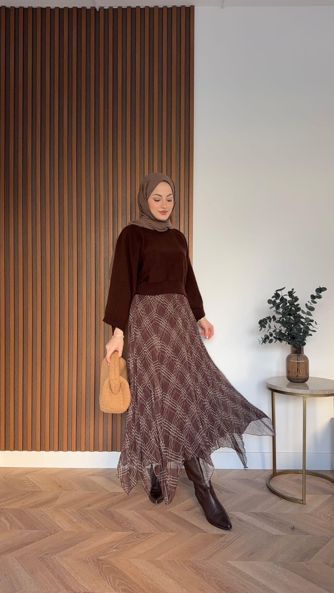 Crop Knitted Sweater Brown