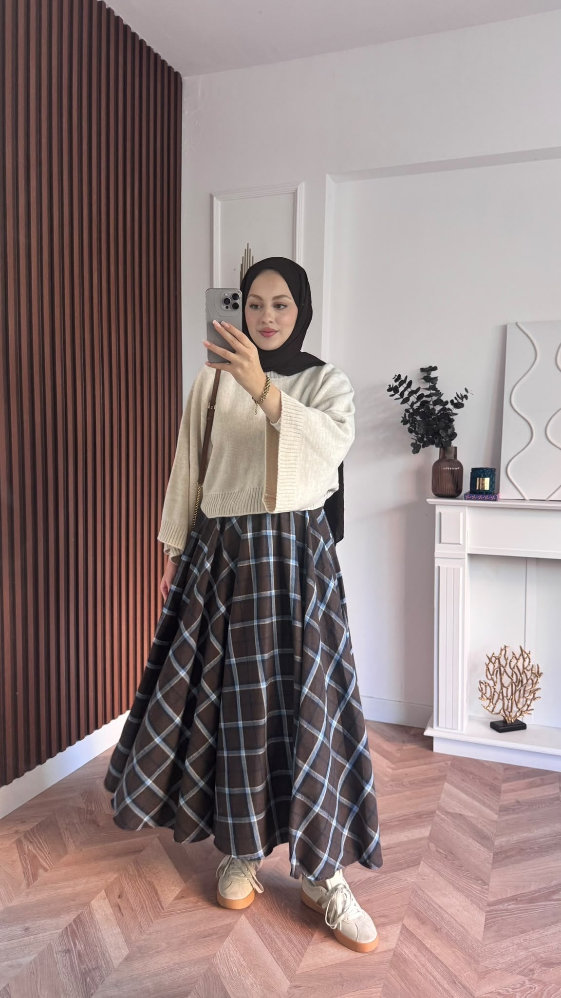 MEYSADESIGN TESETTÜR TRİKO Crop Etek Üstü Kazak Bej