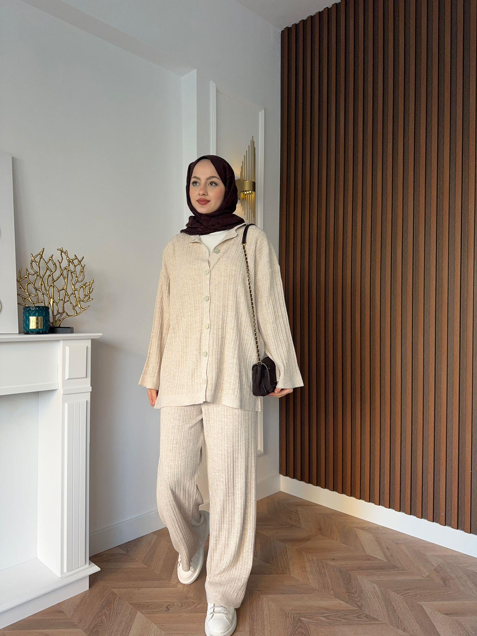 Pearl Buttoned Knit Set Beige