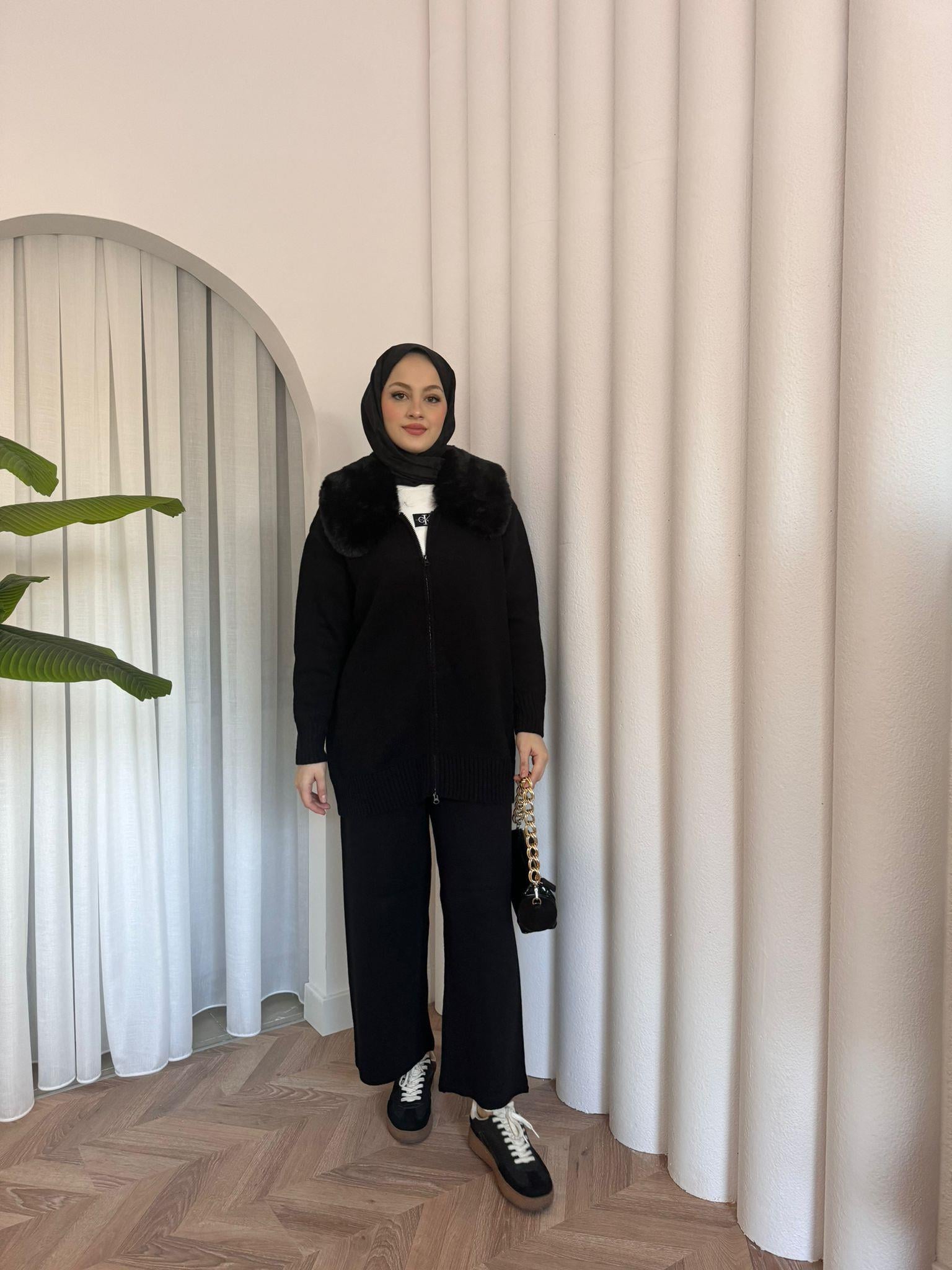 Fur Collar Knit 2-Piece Set Black