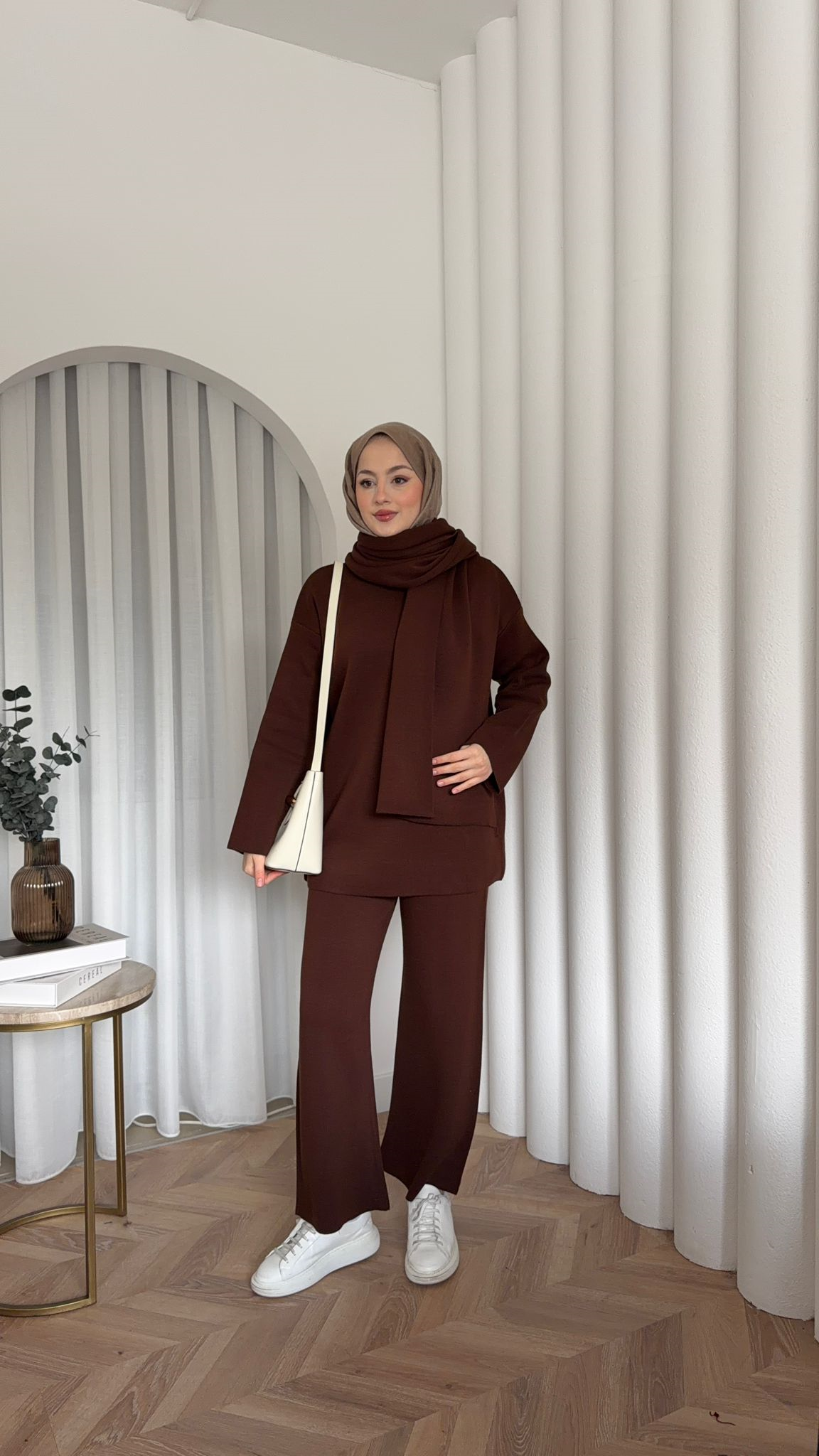 Adenya Scarf Knit 2-Piece Set Brown