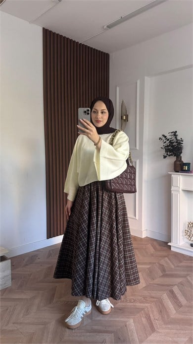 MEYSADESIGN TESETTÜR TRİKO Crop Etek Üstü Kazak Ekru