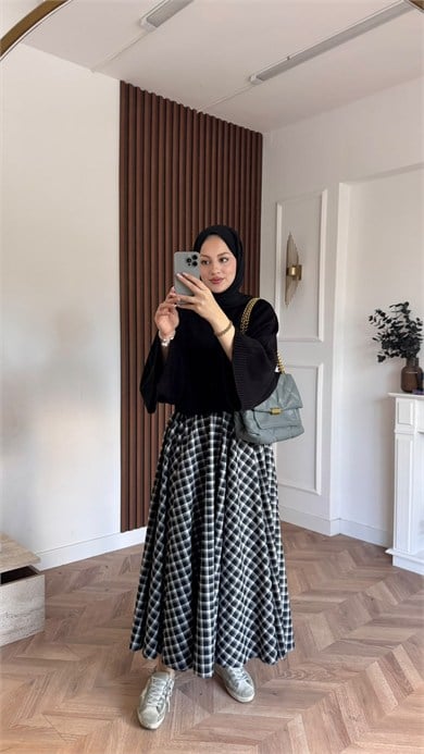 MEYSADESIGN TESETTÜR TRİKO Crop Etek Üstü Kazak Siyah