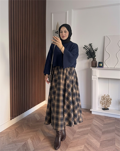 MEYSADESIGN TRİKO KAZAK Crop Etek Üstü Kazak Lacivert