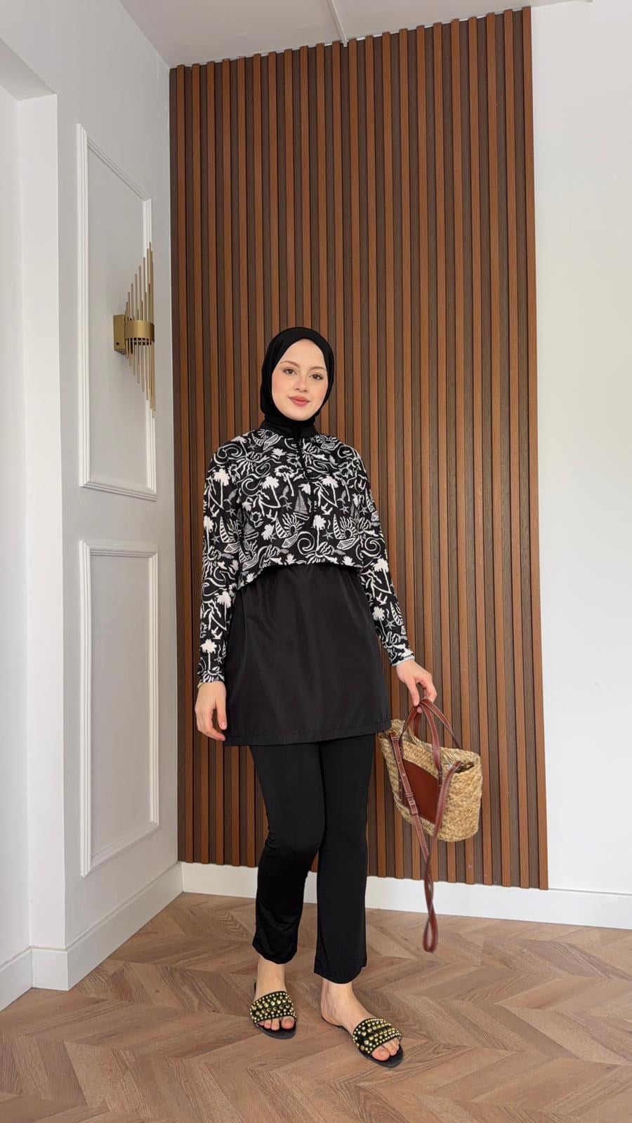 MEYSA TESETTÜR MAYO 2965-Siyah Tropikal Desenli Üçlü Tesettür Mayo Seti