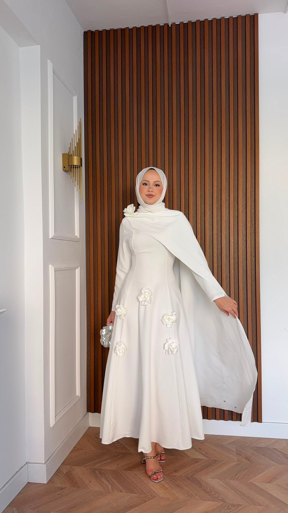MEYSADESIGN ELBİSELER Gül Detaylı Abiye Beyaz