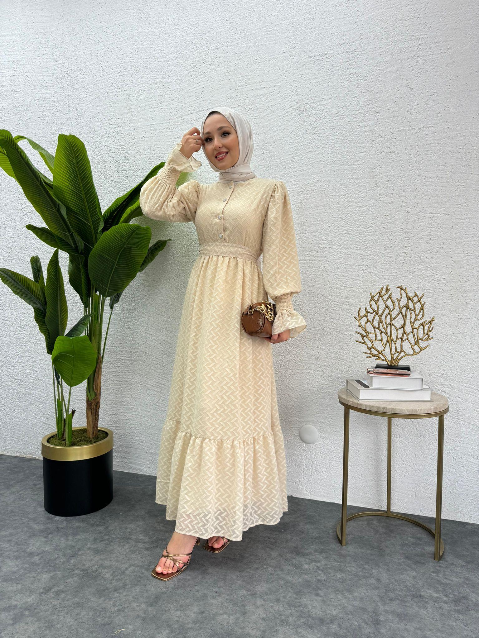 Lady Chiffon Dress Beige