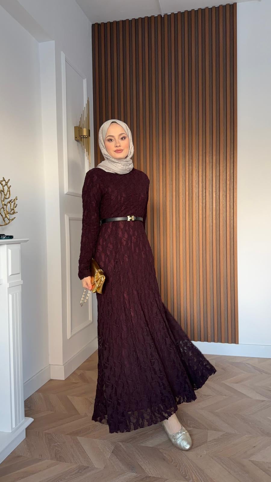 Paris Belted Dantel Dress Burgundy