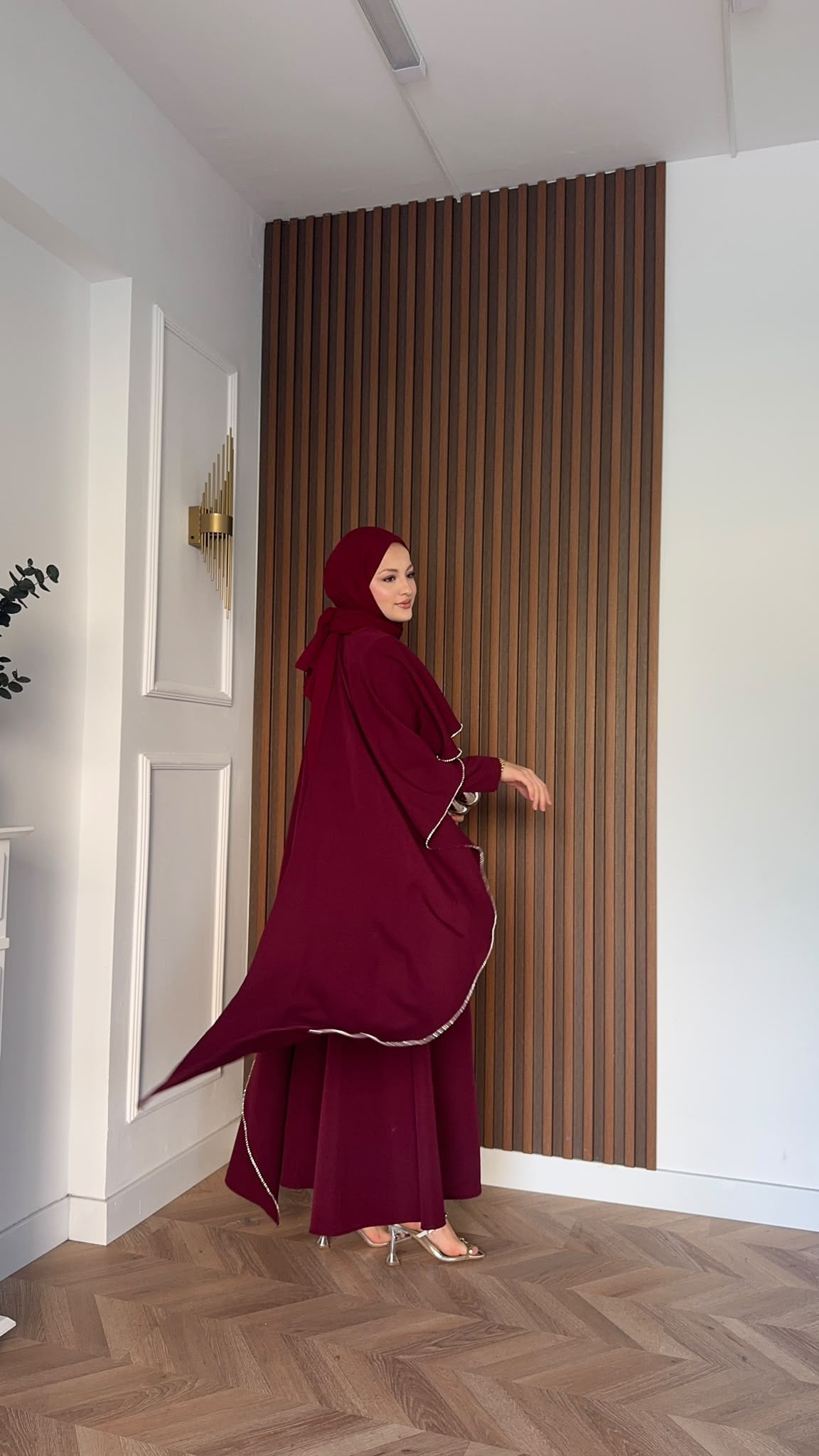 MEYSADESIGN ELBİSELER Pelerinli Taşlı Abiye Bordo