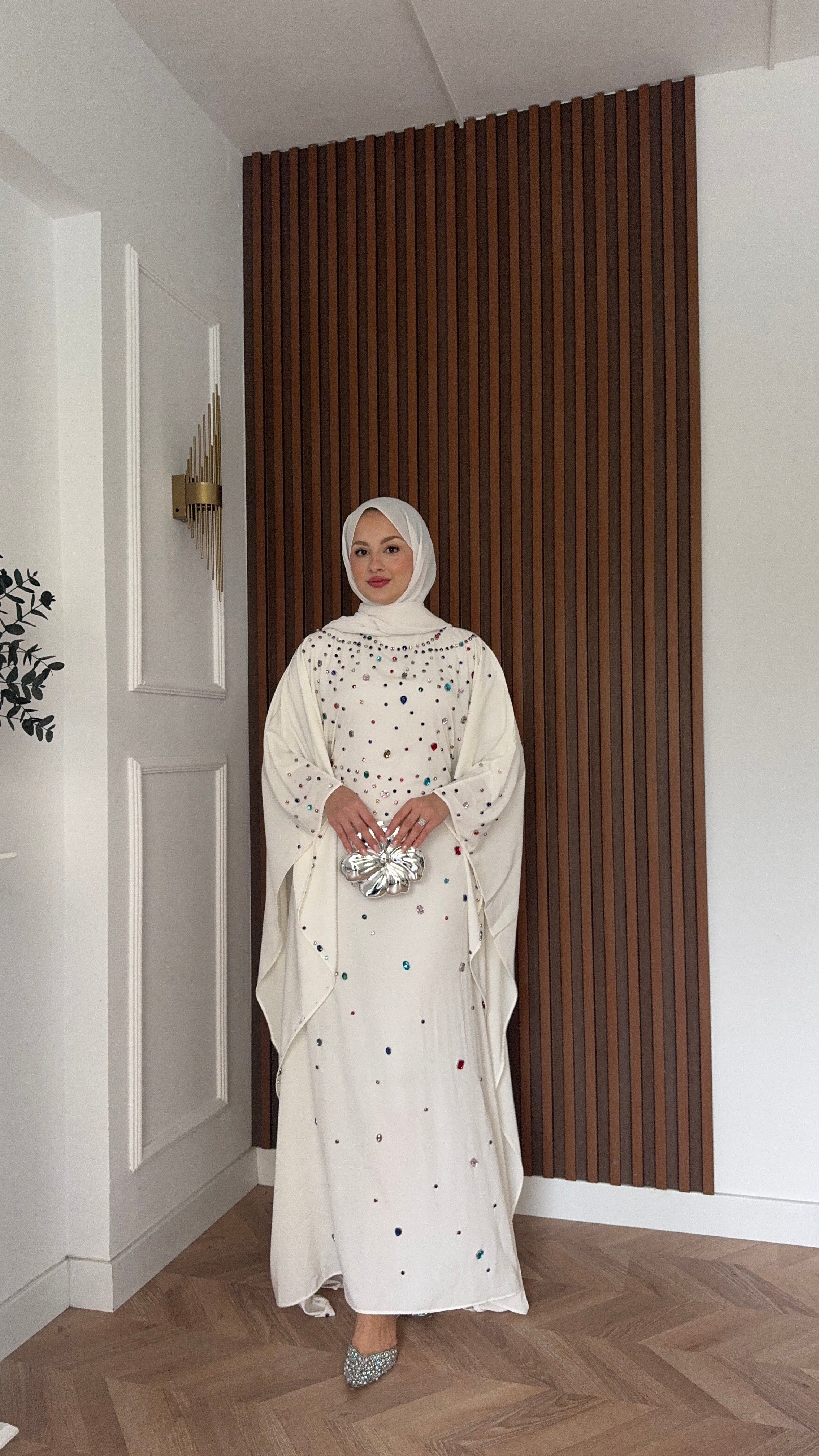MEYSADESIGN ELBİSELER Tasarım Taşlı Sisi Yarasa Kol Abaya Beyaz