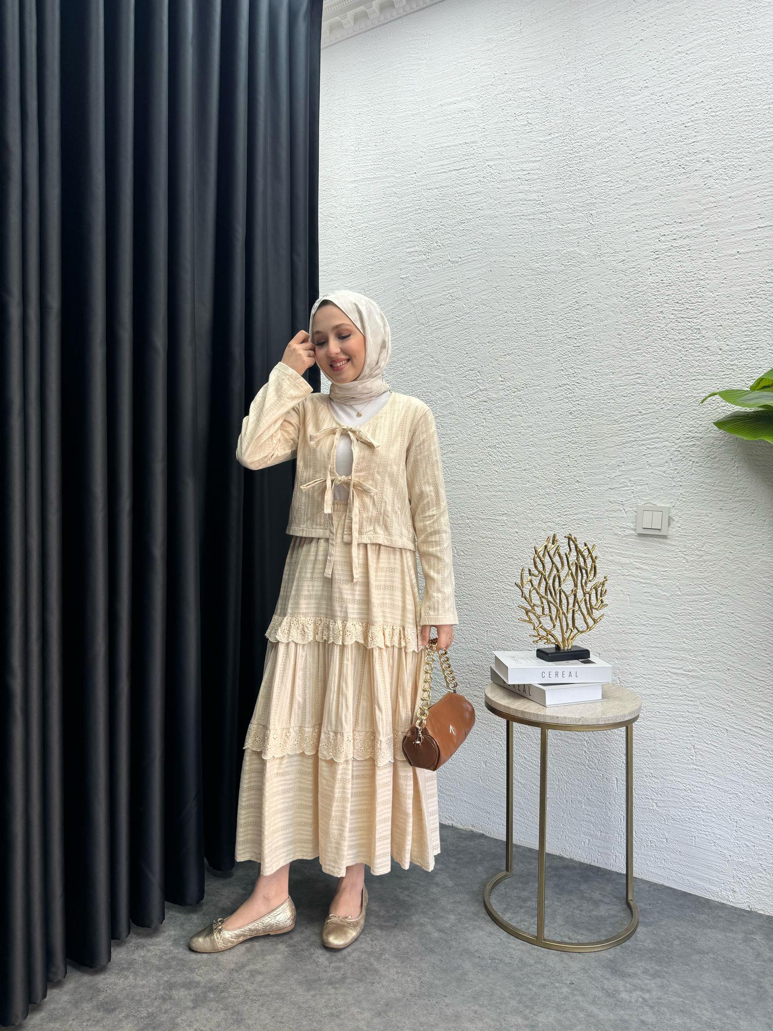 Tiered Lace Skirt Set Beige